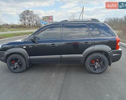 Хендай Туксон 2006 в Харькове на Automoto.ua Черный Хендай Туксон, объемом двигателя 2.7 л и пробегом 210 тыс. км за 8500 $, фото 9 на Automoto.ua