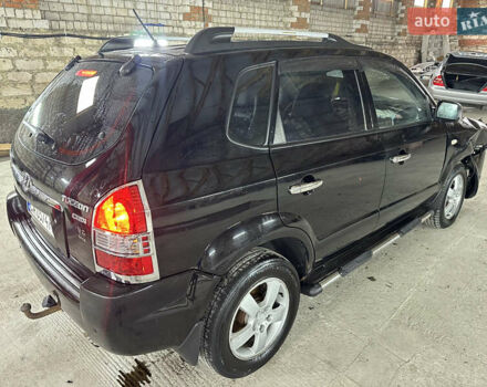 Чорний Хендай Туксон, об'ємом двигуна 2 л та пробігом 252 тис. км за 3000 $, фото 10 на Automoto.ua