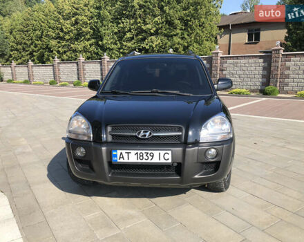 Чорний Хендай Туксон, об'ємом двигуна 1.99 л та пробігом 338 тис. км за 7800 $, фото 2 на Automoto.ua