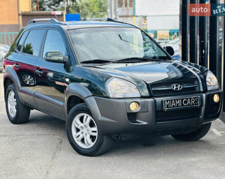 Черный Хендай Туксон, объемом двигателя 0 л и пробегом 202 тыс. км за 8400 $, фото 9 на Automoto.ua