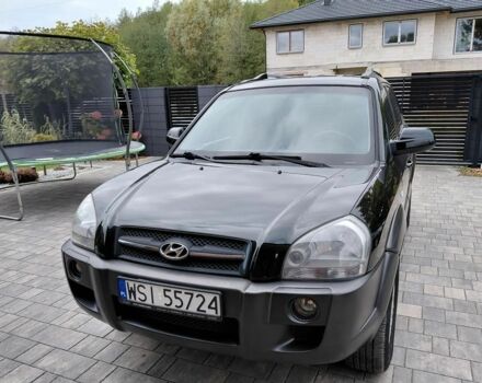 Черный Хендай Туксон, объемом двигателя 2 л и пробегом 233 тыс. км за 7000 $, фото 3 на Automoto.ua