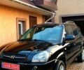 Чорний Хендай Туксон, об'ємом двигуна 20 л та пробігом 277 тис. км за 7800 $, фото 3 на Automoto.ua