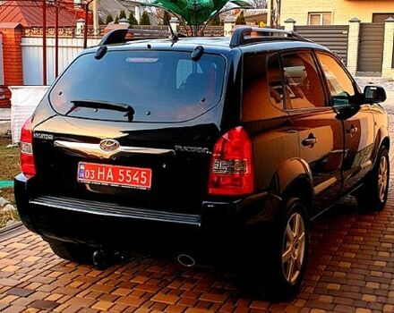 Чорний Хендай Туксон, об'ємом двигуна 20 л та пробігом 277 тис. км за 7800 $, фото 4 на Automoto.ua