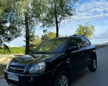 Чорний Хендай Туксон, об'ємом двигуна 1.98 л та пробігом 285 тис. км за 7300 $, фото 3 на Automoto.ua