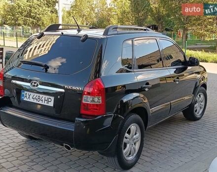 Чорний Хендай Туксон, об'ємом двигуна 2 л та пробігом 141 тис. км за 7999 $, фото 21 на Automoto.ua