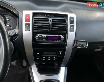 Чорний Хендай Туксон, об'ємом двигуна 1.98 л та пробігом 233 тис. км за 7650 $, фото 51 на Automoto.ua