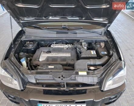 Чорний Хендай Туксон, об'ємом двигуна 1.98 л та пробігом 226 тис. км за 8800 $, фото 28 на Automoto.ua