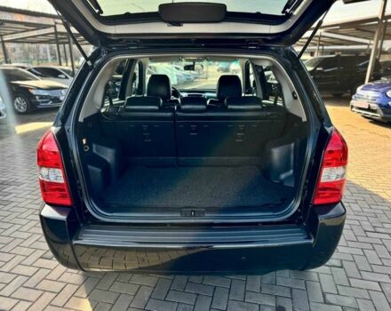 Чорний Хендай Туксон, об'ємом двигуна 2 л та пробігом 207 тис. км за 8000 $, фото 7 на Automoto.ua