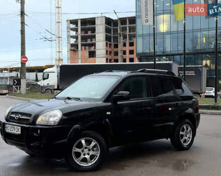 Чорний Хендай Туксон, об'ємом двигуна 1.99 л та пробігом 310 тис. км за 6399 $, фото 4 на Automoto.ua
