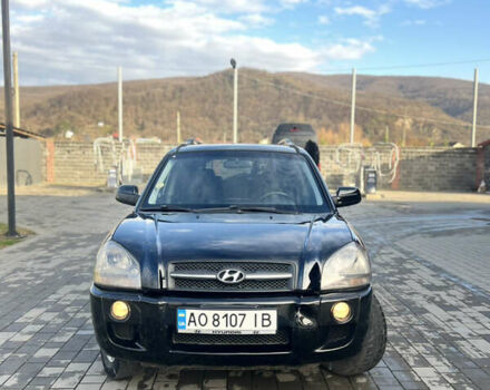 Черный Хендай Туксон, объемом двигателя 2 л и пробегом 355 тыс. км за 7000 $, фото 1 на Automoto.ua