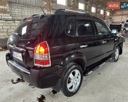 Чорний Хендай Туксон, об'ємом двигуна 2 л та пробігом 252 тис. км за 3000 $, фото 7 на Automoto.ua