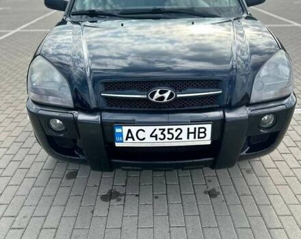Чорний Хендай Туксон, об'ємом двигуна 2 л та пробігом 277 тис. км за 6000 $, фото 2 на Automoto.ua