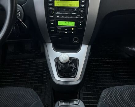 Черный Хендай Туксон, объемом двигателя 2 л и пробегом 220 тыс. км за 7200 $, фото 22 на Automoto.ua