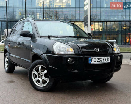 Чорний Хендай Туксон, об'ємом двигуна 1.99 л та пробігом 310 тис. км за 6399 $, фото 7 на Automoto.ua