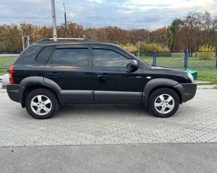 Хендай Туксон 2006 в Кривом Роге на Automoto.ua Черный Хендай Туксон, объемом двигателя 2 л и пробегом 231 тыс. км за 4200 $, фото 3 на Automoto.ua