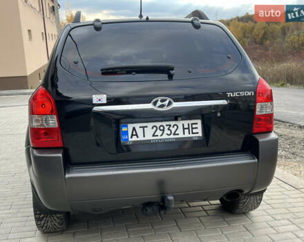 Хендай Туксон 2006 у Тернополі на Automoto.ua Чорний Хендай Туксон, об'ємом двигуна 2 л та пробігом 240 тис. км за 6699 $, фото 13 на Automoto.ua