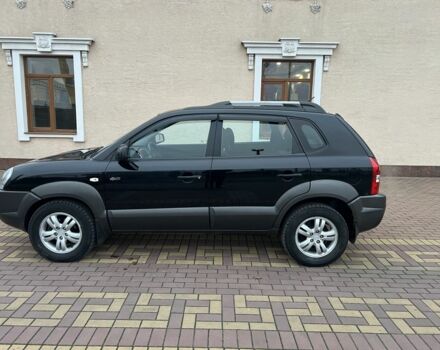 Черный Хендай Туксон, объемом двигателя 2 л и пробегом 220 тыс. км за 7200 $, фото 9 на Automoto.ua