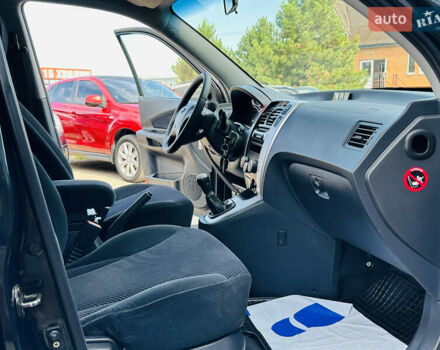 Черный Хендай Туксон, объемом двигателя 0 л и пробегом 202 тыс. км за 8400 $, фото 35 на Automoto.ua