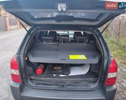 Чорний Хендай Туксон, об'ємом двигуна 1.99 л та пробігом 239 тис. км за 6990 $, фото 35 на Automoto.ua