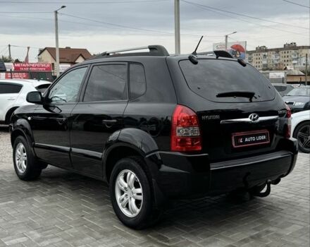 Черный Хендай Туксон, объемом двигателя 2 л и пробегом 163 тыс. км за 8400 $, фото 6 на Automoto.ua