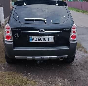 Хендай Туксон 2006 в Гайсине на Automoto.ua Черный Хендай Туксон, объемом двигателя 1.98 л и пробегом 124 тыс. км за 8000 $, фото 8 на Automoto.ua