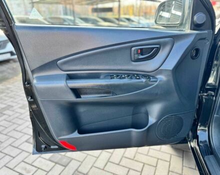 Чорний Хендай Туксон, об'ємом двигуна 2 л та пробігом 207 тис. км за 8000 $, фото 10 на Automoto.ua