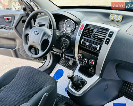 Черный Хендай Туксон, объемом двигателя 0 л и пробегом 202 тыс. км за 8200 $, фото 38 на Automoto.ua