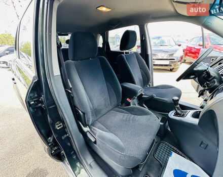 Черный Хендай Туксон, объемом двигателя 0 л и пробегом 202 тыс. км за 8200 $, фото 39 на Automoto.ua