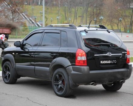 Черный Хендай Туксон, объемом двигателя 2.7 л и пробегом 217 тыс. км за 8600 $, фото 3 на Automoto.ua