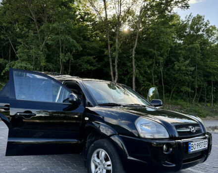 Чорний Хендай Туксон, об'ємом двигуна 1.98 л та пробігом 285 тис. км за 7300 $, фото 12 на Automoto.ua
