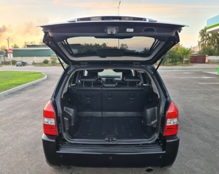 Черный Хендай Туксон, объемом двигателя 0 л и пробегом 277 тыс. км за 8400 $, фото 20 на Automoto.ua