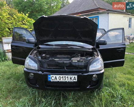 Хендай Туксон 2006 в Черкассах на Automoto.ua Черный Хендай Туксон, объемом двигателя 2 л и пробегом 190 тыс. км за 8000 $, фото 5 на Automoto.ua