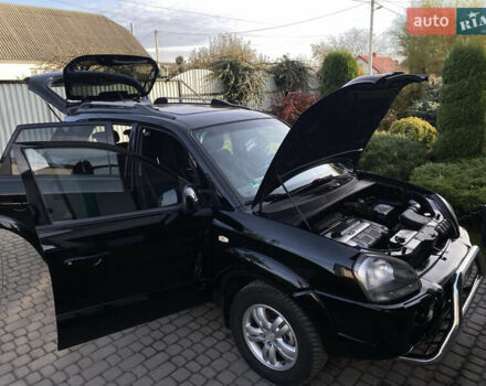 Чорний Хендай Туксон, об'ємом двигуна 1.98 л та пробігом 233 тис. км за 7650 $, фото 70 на Automoto.ua