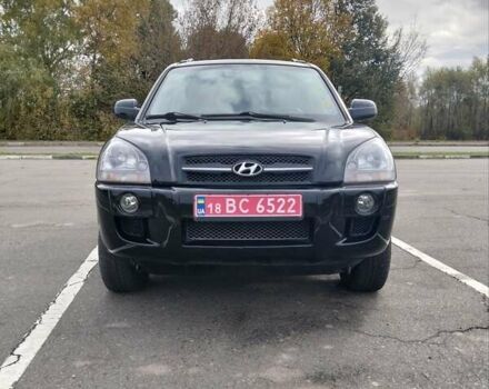 Черный Хендай Туксон, объемом двигателя 2 л и пробегом 127 тыс. км за 7590 $, фото 9 на Automoto.ua