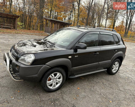 Хендай Туксон 2006 у Тернополі на Automoto.ua Чорний Хендай Туксон, об'ємом двигуна 1.99 л та пробігом 240 тис. км за 7600 $, фото 16 на Automoto.ua