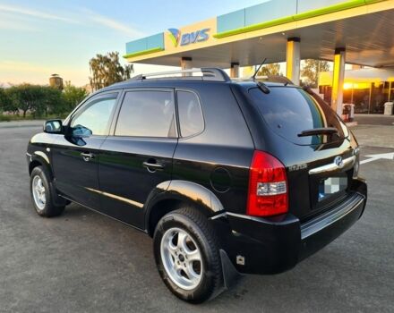 Черный Хендай Туксон, объемом двигателя 0 л и пробегом 277 тыс. км за 8400 $, фото 6 на Automoto.ua