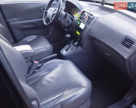 Чорний Хендай Туксон, об'ємом двигуна 1.99 л та пробігом 239 тис. км за 6990 $, фото 18 на Automoto.ua