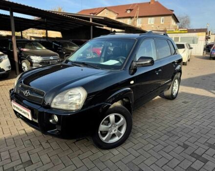 Чорний Хендай Туксон, об'ємом двигуна 2 л та пробігом 207 тис. км за 8000 $, фото 3 на Automoto.ua