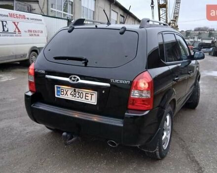 Чорний Хендай Туксон, об'ємом двигуна 1.98 л та пробігом 320 тис. км за 6500 $, фото 5 на Automoto.ua