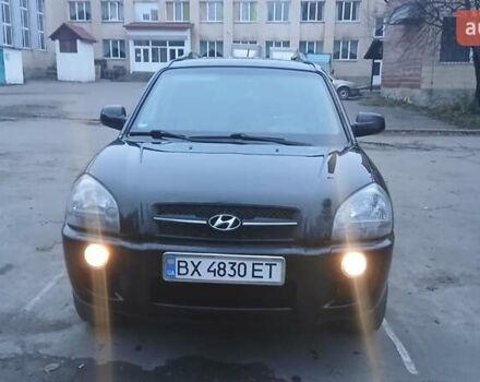 Черный Хендай Туксон, объемом двигателя 1.98 л и пробегом 320 тыс. км за 6300 $, фото 15 на Automoto.ua