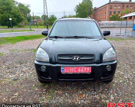Чорний Хендай Туксон, об'ємом двигуна 2 л та пробігом 130 тис. км за 7200 $, фото 1 на Automoto.ua