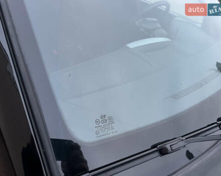 Черный Хендай Туксон, объемом двигателя 1.98 л и пробегом 227 тыс. км за 6900 $, фото 16 на Automoto.ua