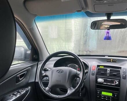 Чорний Хендай Туксон, об'ємом двигуна 1.98 л та пробігом 202 тис. км за 7350 $, фото 18 на Automoto.ua