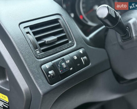 Черный Хендай Туксон, объемом двигателя 1.98 л и пробегом 231 тыс. км за 7750 $, фото 24 на Automoto.ua