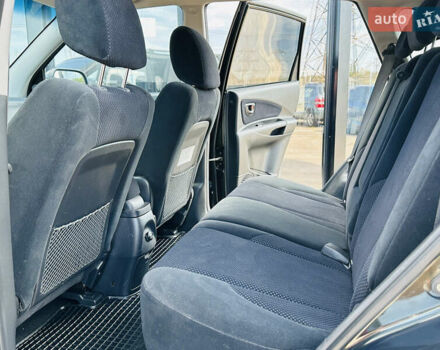 Черный Хендай Туксон, объемом двигателя 0 л и пробегом 202 тыс. км за 8200 $, фото 19 на Automoto.ua