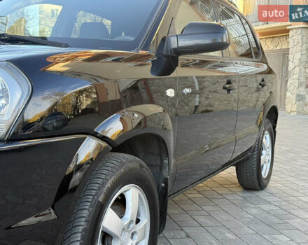 Черный Хендай Туксон, объемом двигателя 2 л и пробегом 249 тыс. км за 7450 $, фото 13 на Automoto.ua