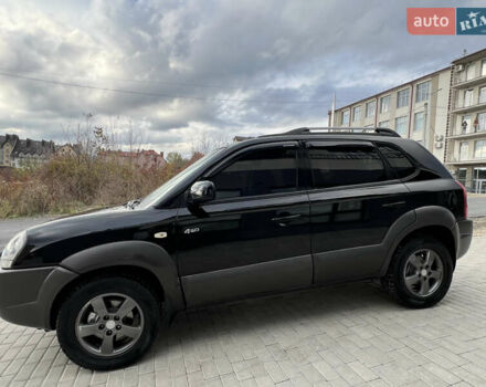 Хендай Туксон 2006 у Тернополі на Automoto.ua Чорний Хендай Туксон, об'ємом двигуна 2 л та пробігом 240 тис. км за 6699 $, фото 8 на Automoto.ua