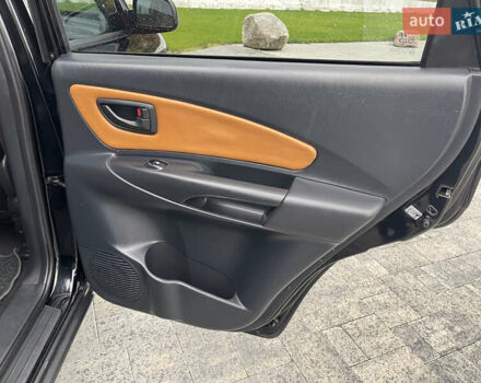 Черный Хендай Туксон, объемом двигателя 2 л и пробегом 216 тыс. км за 7500 $, фото 30 на Automoto.ua