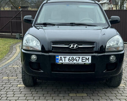 Чорний Хендай Туксон, об'ємом двигуна 1.98 л та пробігом 185 тис. км за 6850 $, фото 2 на Automoto.ua