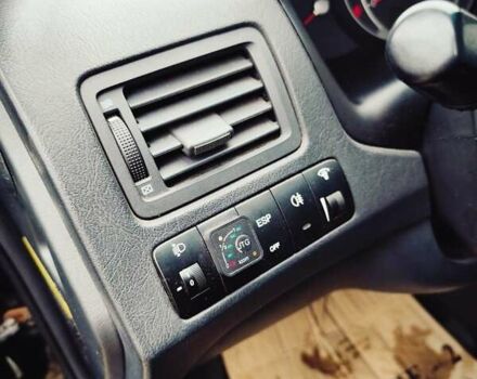 Чорний Хендай Туксон, об'ємом двигуна 2 л та пробігом 271 тис. км за 6599 $, фото 9 на Automoto.ua